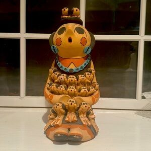 Jimenez Story Teller 
23 little listeners